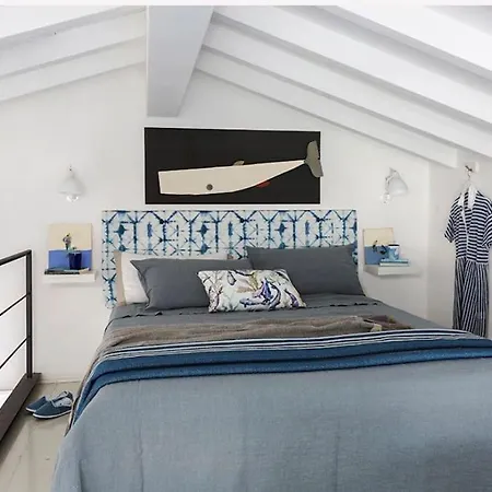 Lejlighed Loft Due Livelli Di Design Pubblicato Su Riviste Architettura Con Due Posti Auto *