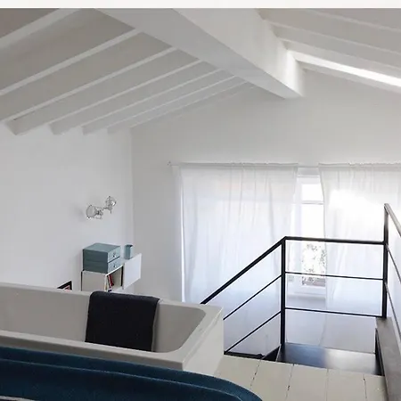 Apartment Loft Due Livelli Di Design Pubblicato Su Riviste Architettura Con Due Posti Auto *